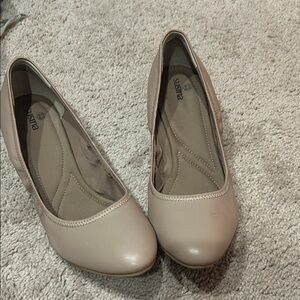 Susina Women's Beige Loafers